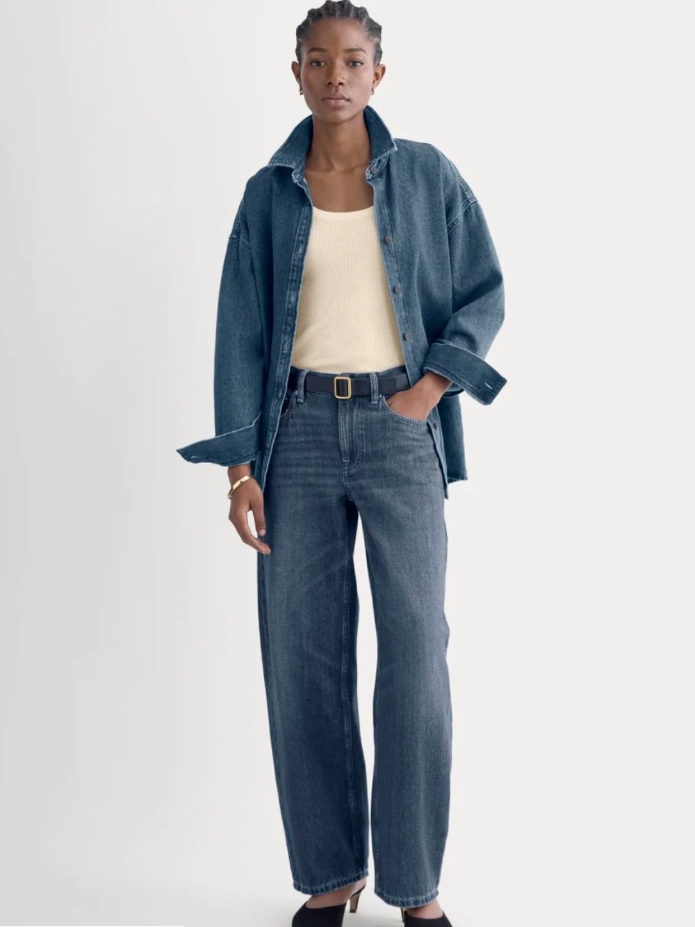 Everlane Barrel Leg Jeans in Dark Blue Denim